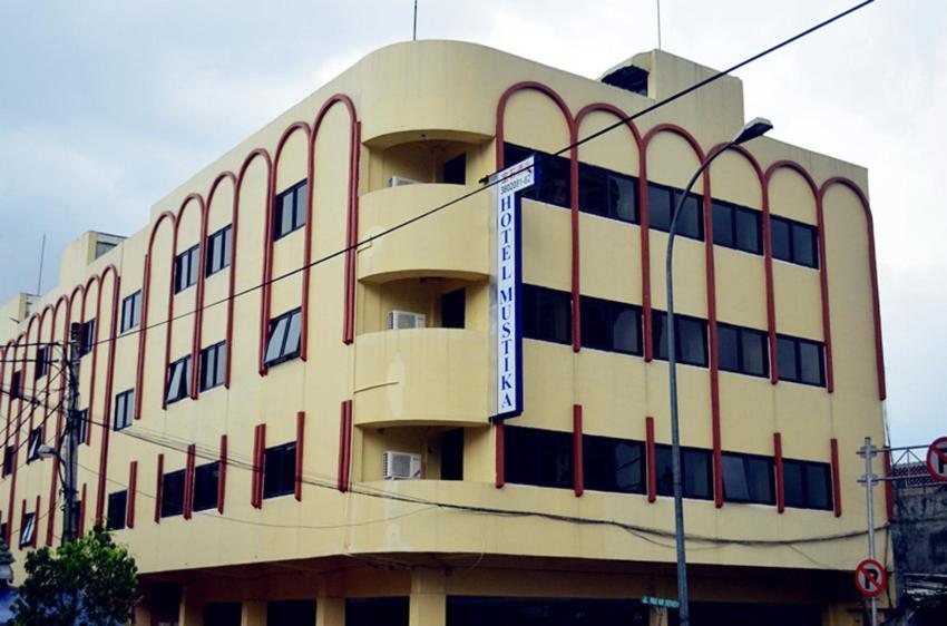 Hotel Mustika Senen Джакарта Экстерьер фото