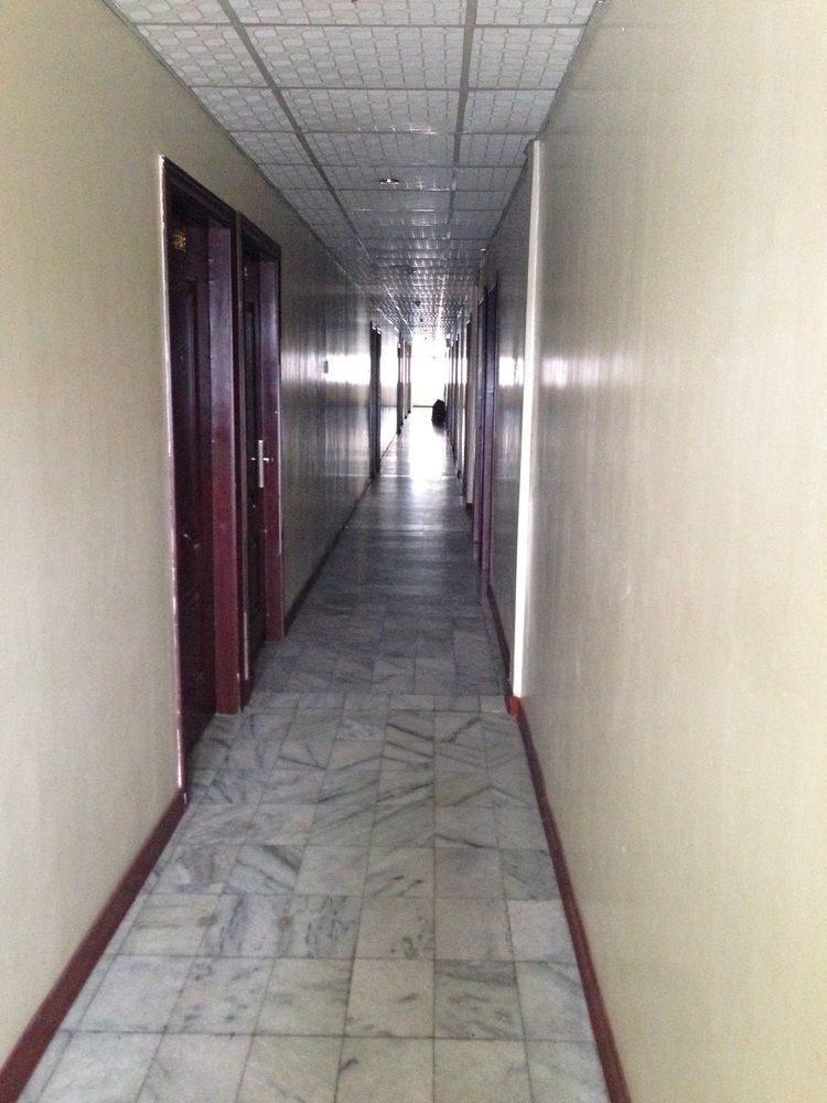 Hotel Mustika Senen Джакарта Экстерьер фото